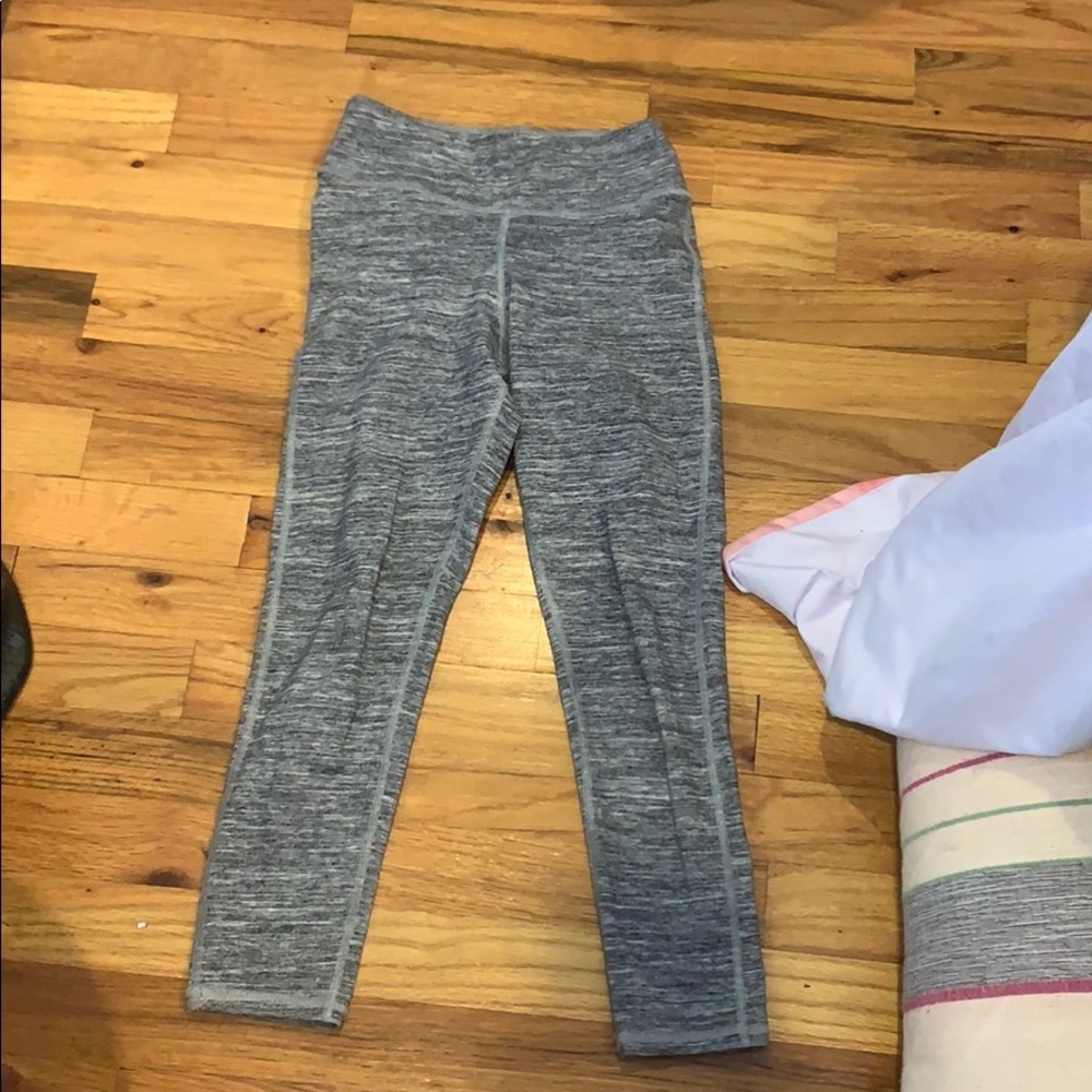 American eagle cropped leggings